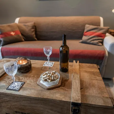 Cosy, Neuf, Vue Panoramique, Centre à 4 Min à Pied *