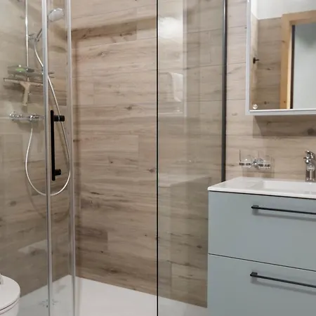 Cosy, Neuf, Vue Panoramique, Centre A 4 Min A Pied * Crans-Montana