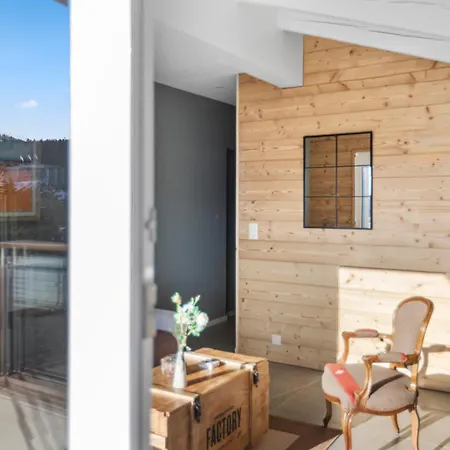 Cosy, Neuf, Vue Panoramique, Centre à 4 Min à Pied *