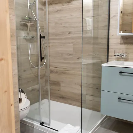 Cosy, Neuf, Vue Panoramique, Centre à 4 Min à Pied *