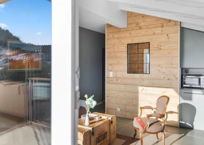 Cosy, Neuf, Vue Panoramique, Centre à 4 Min à Pied *