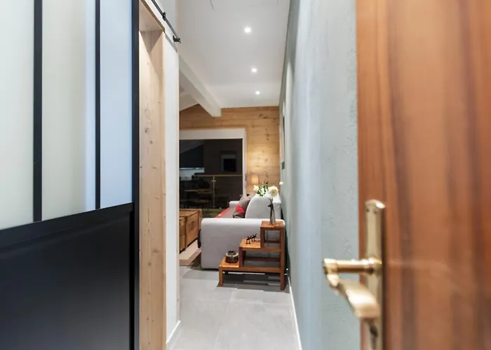 Cosy, Neuf, Vue Panoramique, Centre à 4 Min à Pied *